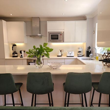 Three Bedroom Apartment By Beautiful Park London Exterior photo