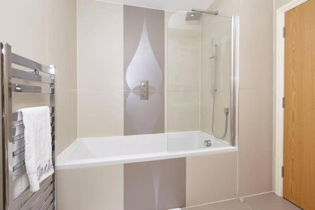 Three Bedroom Apartment By Beautiful Park London Exterior photo