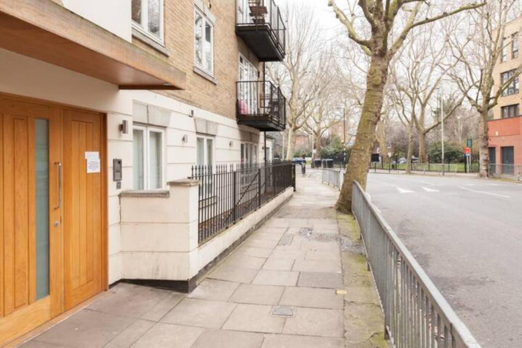 Three Bedroom Apartment By Beautiful Park London Exterior photo